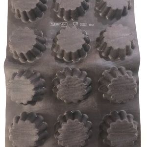 Flexipan 12 mold silicone baking molds